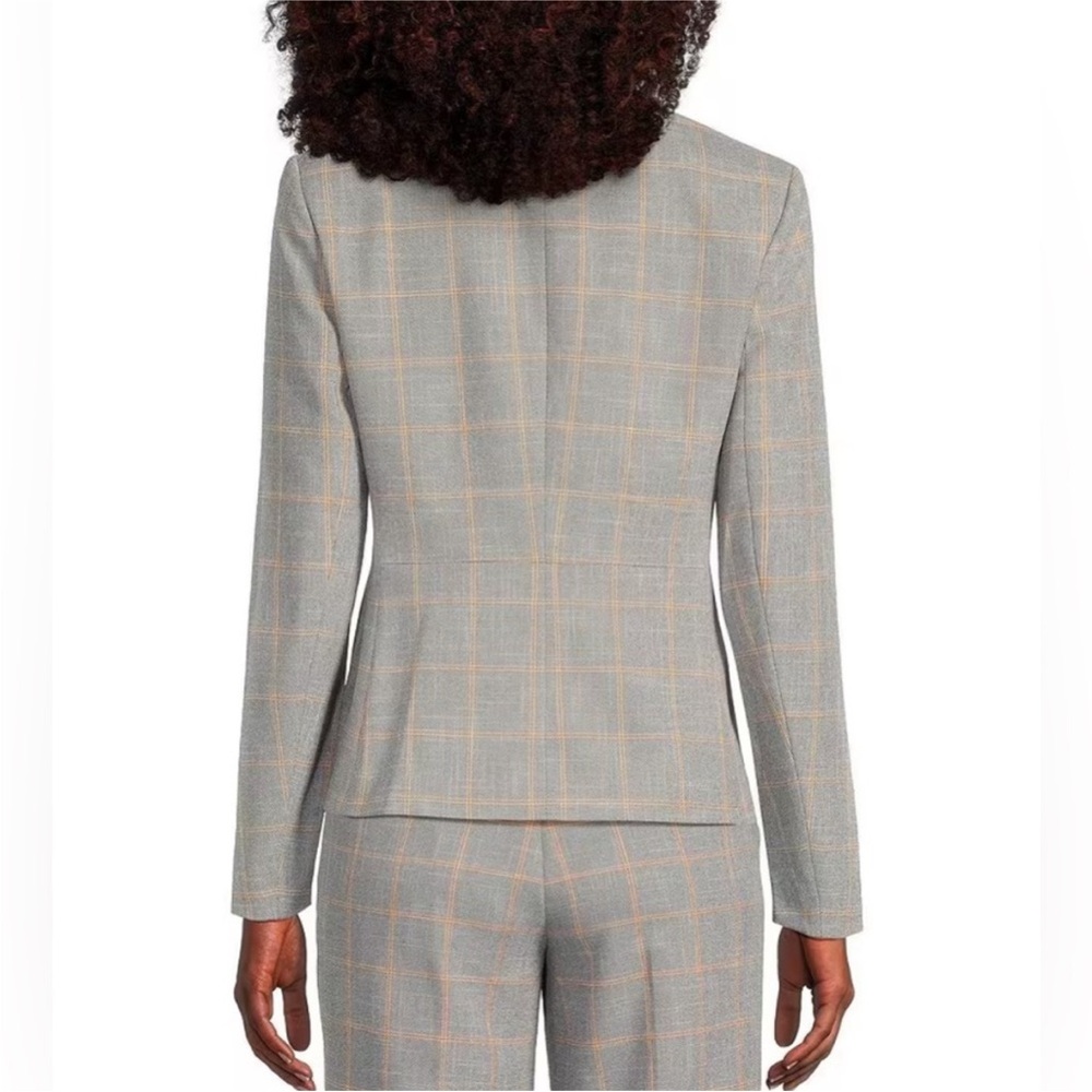 Kasper Plaid Print Notch Lapel Long Sleeve Two
Button Jacket size 8 - Picture 2 of 10
